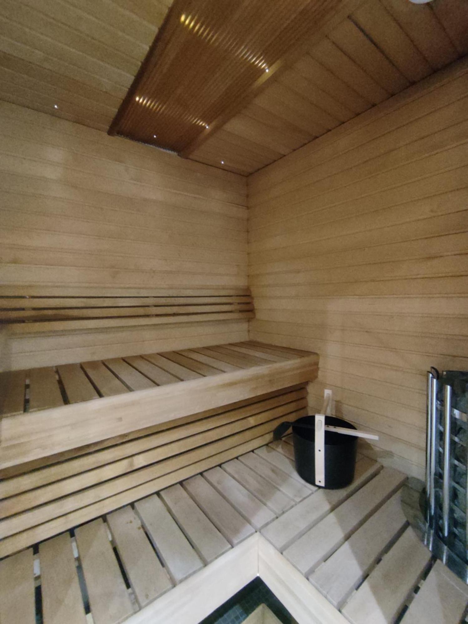 Eira Sauna & Terrace Luxe ヘルシンキ エクステリア 写真